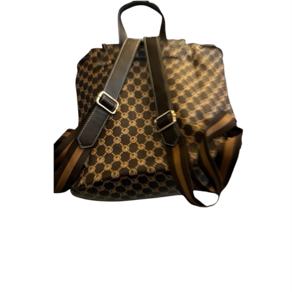 Chic Brown Patterned Backpack - image 2
